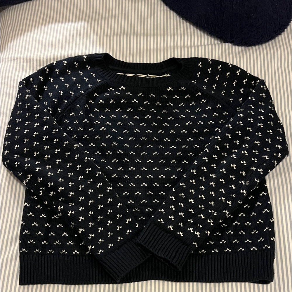 Abercrombie & Fitch navy and White Crew Neck Sweater